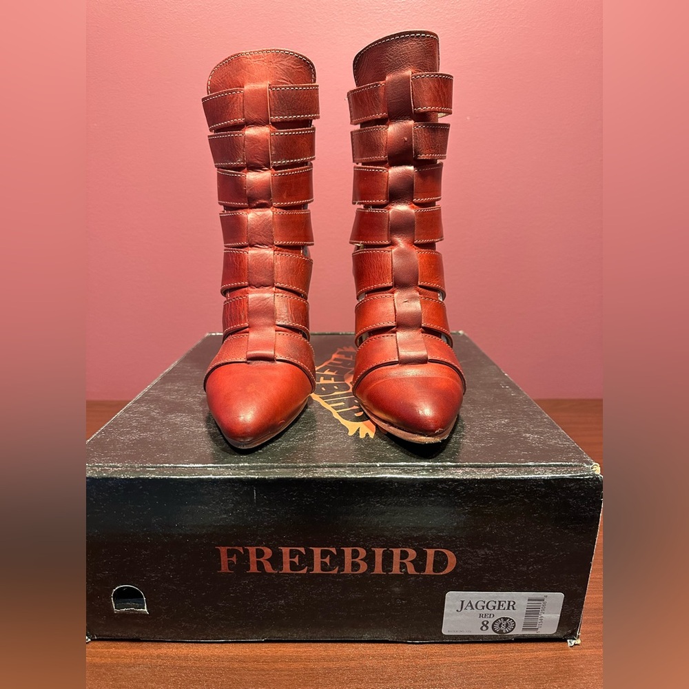 Freebird Jagger!! Women's Bold Red Heeled Boots BNIB! Size 8